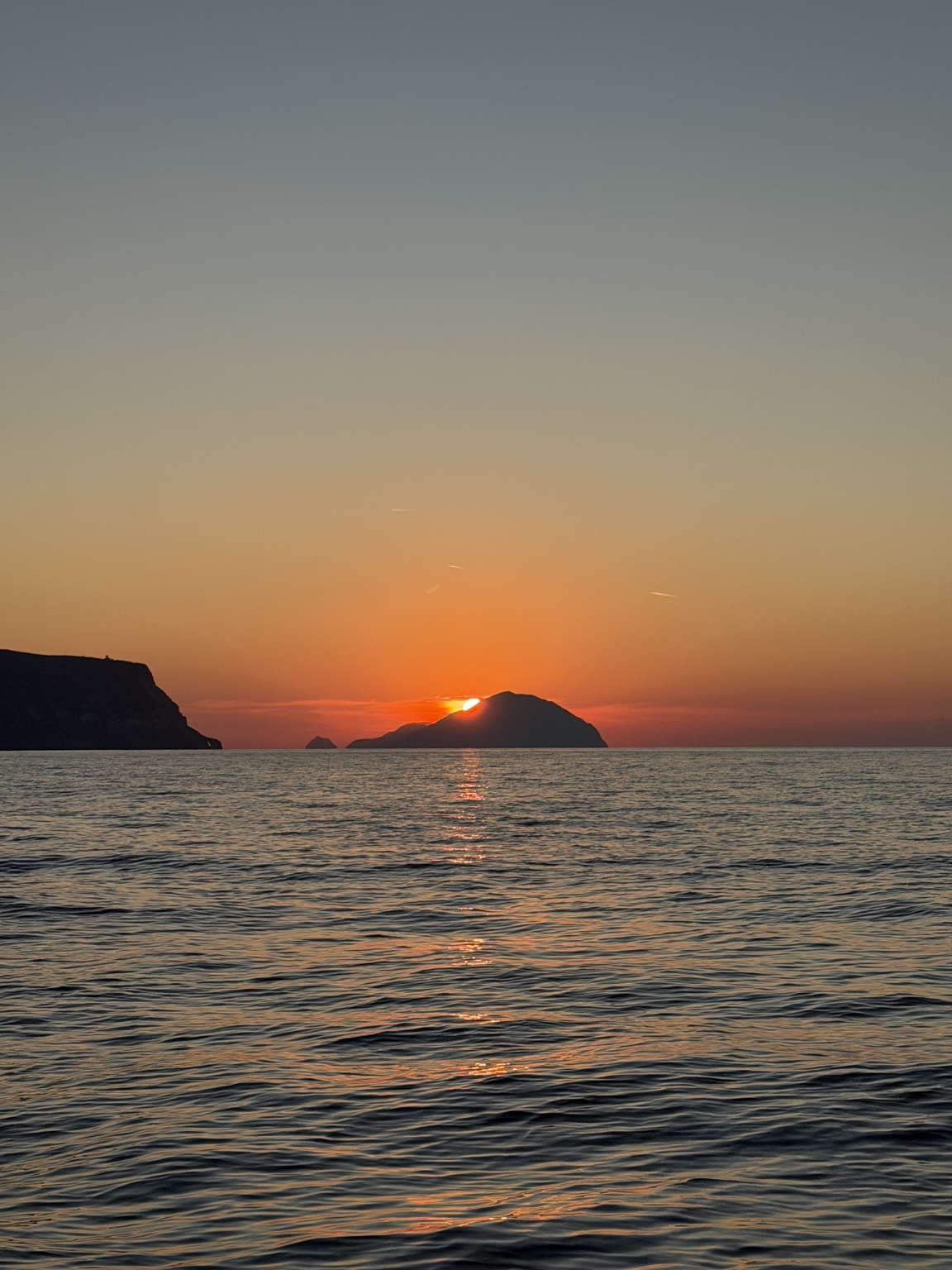 Pollara · il sole all’orizzonte